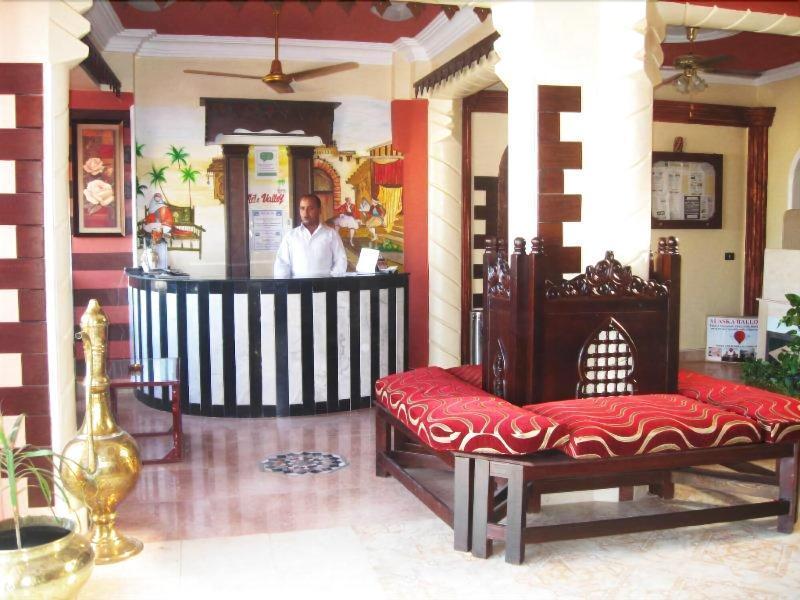 לוקסור Nile Valley Hotel מראה חיצוני תמונה
