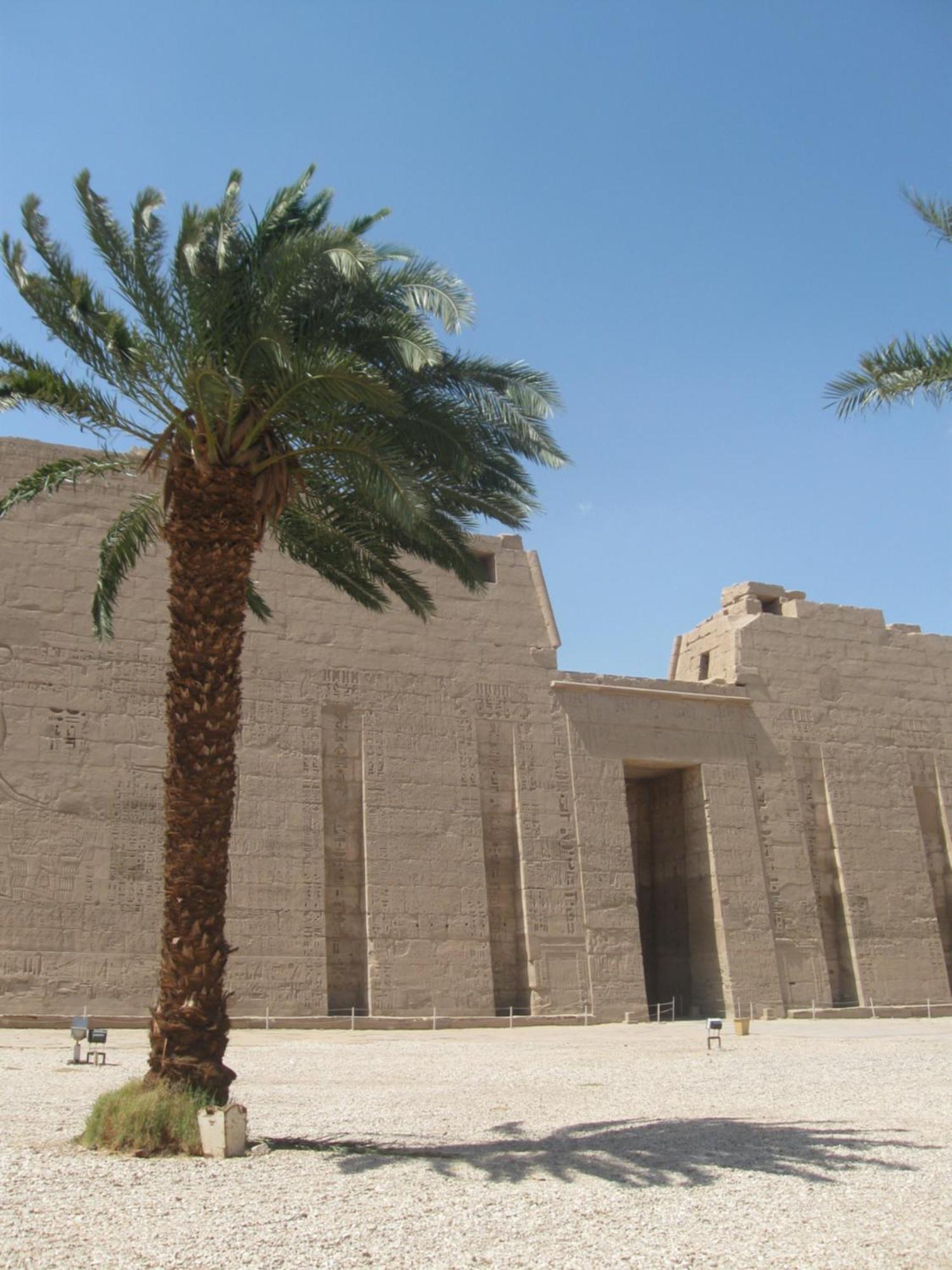 לוקסור Nile Valley Hotel מראה חיצוני תמונה