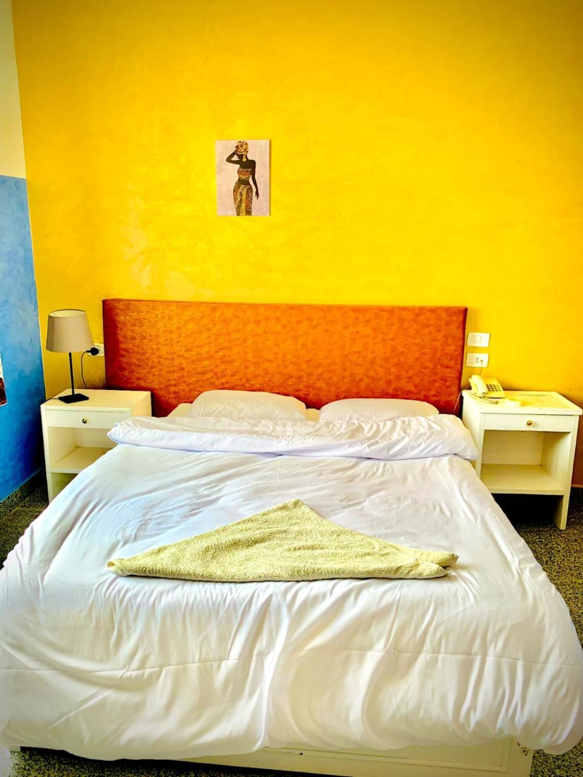 לוקסור Nile Valley Hotel מראה חיצוני תמונה