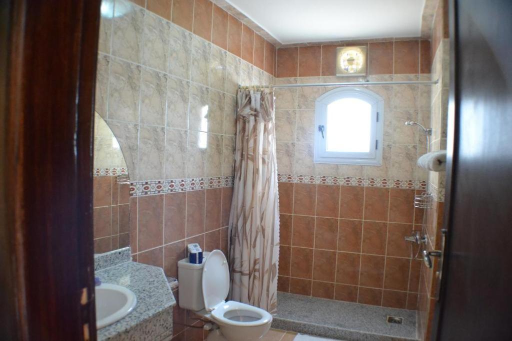 לוקסור Nile Valley Hotel מראה חיצוני תמונה